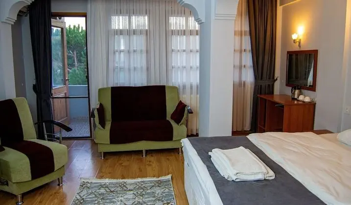 Deluxe Tek Büyük Yataklı Oda