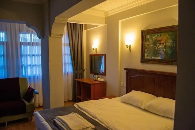 Deluxe Tek Büyük Yataklı Oda