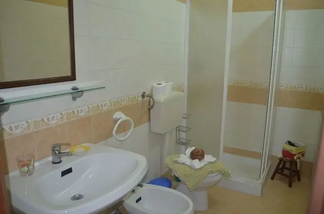 Üç Kişilik Oda, Balkon