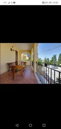 Üç Kişilik Oda, Deniz Manzaralı (Fico)