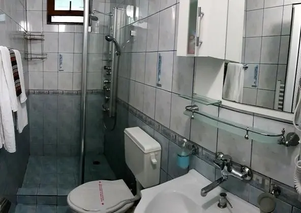 Tek Büyük Yataklı Oda, Dağ Manzaralı