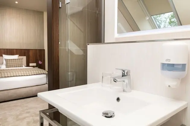 Deluxe Tek Büyük veya İki Ayrı Yataklı Oda