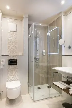 Deluxe Tek Büyük veya İki Ayrı Yataklı Oda