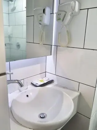 Superior Tek Büyük veya İki Ayrı Yataklı Oda
