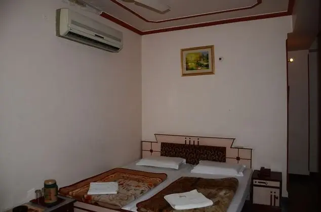 Luxury Tek Büyük Yataklı Oda
