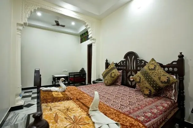 Luxury Tek Büyük Yataklı Oda
