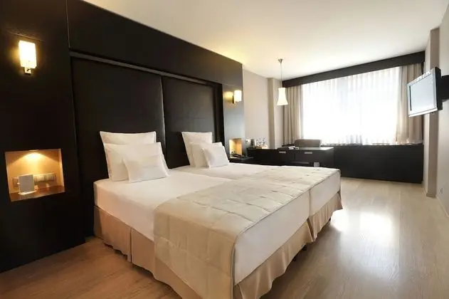 Standard Deluxe Room with City View