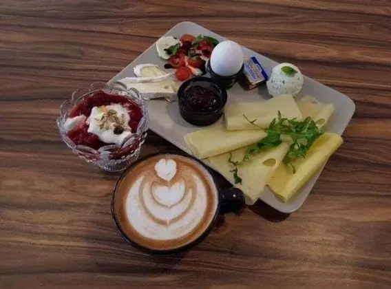 Stüdyo (Triple)