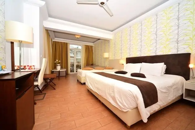 Superior Family Room