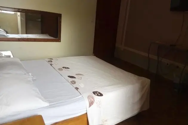 Business Tek Kişilik Oda, 1 Büyük (Queen) Boy Yatak, Sigara İçilmez