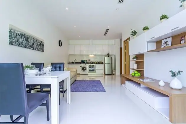 1 Bedroom Condo