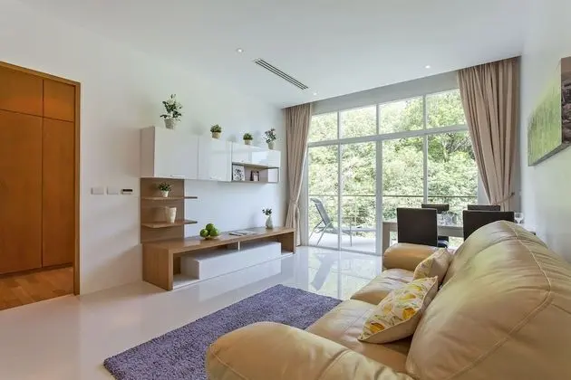 1 Bedroom Condo
