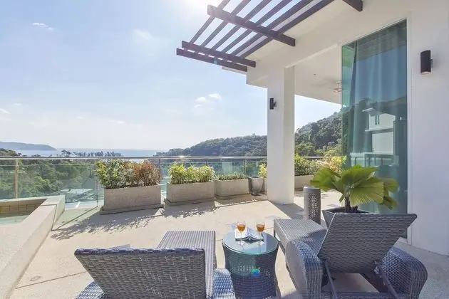 1 Bedroom Condo