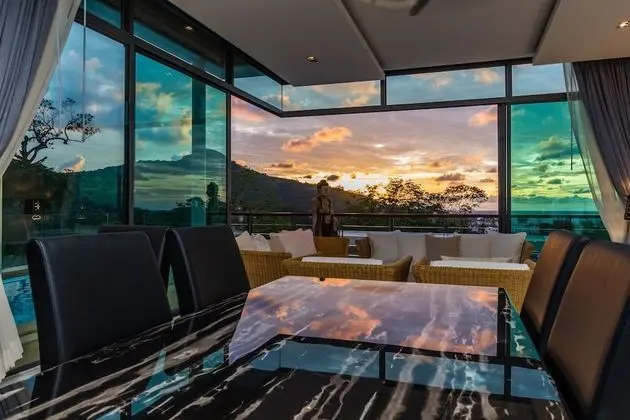 3 Bedrooms Villa with Sea View