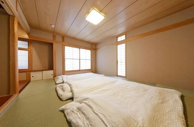 Ev (Private Vacation)