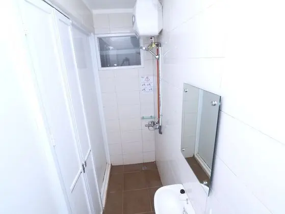Tek Büyük Yataklı Oda, 1 Çift Kişilik Yatak