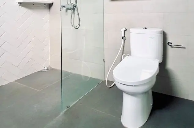 Tek Büyük Yataklı Oda, Balkon