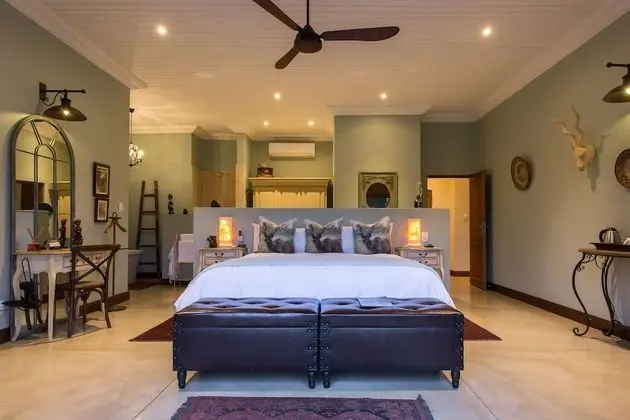 Kambaku Luxury 2 Bedroom River House