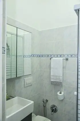 Premium Tek Büyük Yataklı Oda