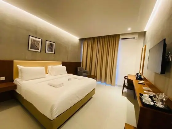 Deluxe Tek Büyük Yataklı Oda, Bahçe Manzaralı