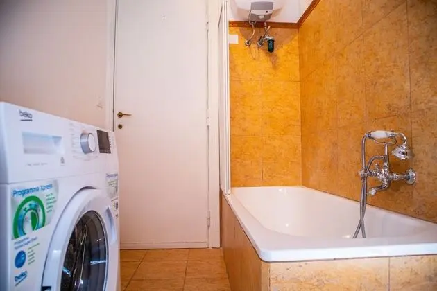 Ortak Ranzalı Oda, 1 Yatak Odası, Balkon