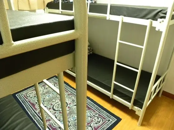 Ortak Ranzalı Oda, Sadece kadınlar için (4 Persons)