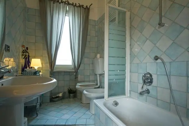 Superior Tek Büyük Yataklı Oda, Ortak Banyo