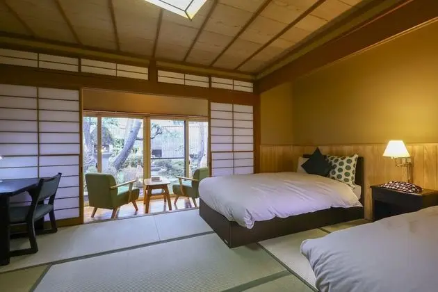 Economy Oda (Japanese Style, B)