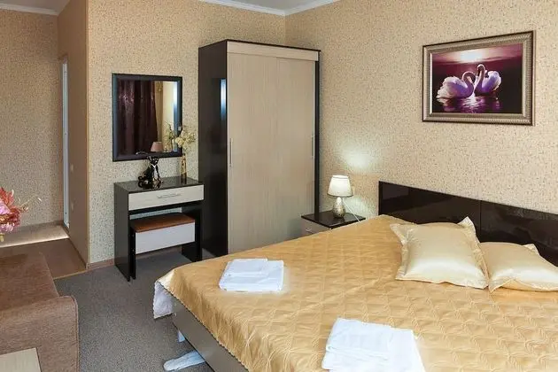 Comfort Tek Büyük veya İki Ayrı Yataklı Oda