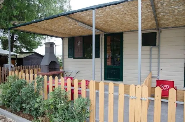 Cottage room hotel (3 pax No kitchen)