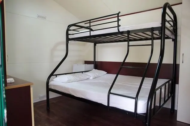 Cottage room hotel (3 pax No kitchen)