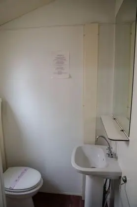 Cottage room hotel (3 pax No kitchen)