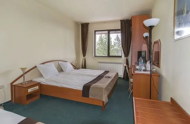 Üç Kişilik Oda, Dağ Manzaralı