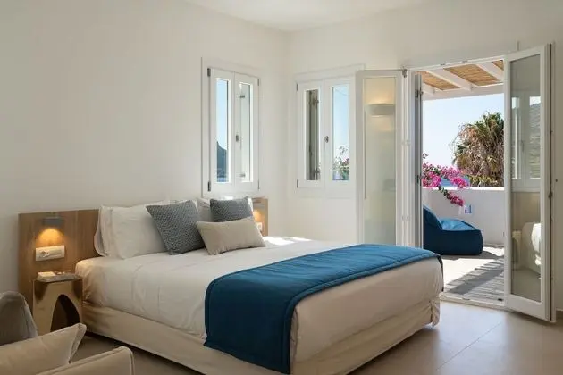 Luxury Tek Büyük Yataklı Oda, Balkon, Deniz Manzaralı