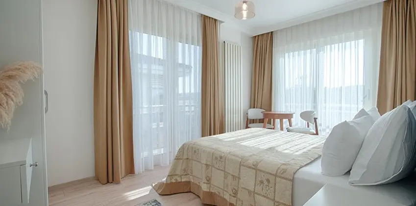Suite Family Room