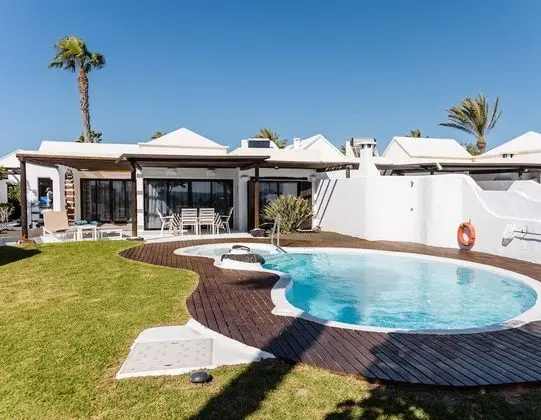Villa estándar, 4 habitaciones, piscina privada climatizada