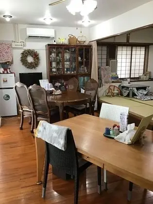 Tek Kişilik Oda, Ortak Banyo