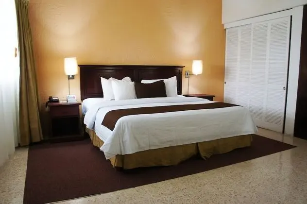 Standard Tek Büyük Yataklı Oda