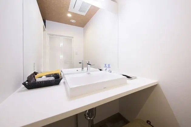 Basic İki Ayrı Yataklı Oda, Sigara İçilmez, Bahçe Manzaralı (with Japanese Futon - Main Building)