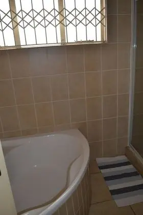 Luxury Oda, 1 En Büyük (King) Boy Yatak