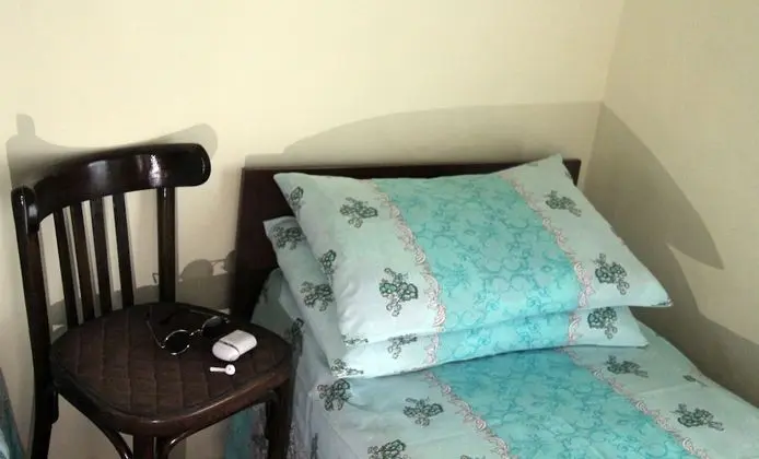 Basic İki Ayrı Yataklı Oda, Ortak Banyo