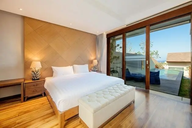 One Bedroom Luxury Pool Villa with Ocean View