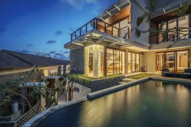 Three Bedroom Luxury Pool Villa with Ocean View