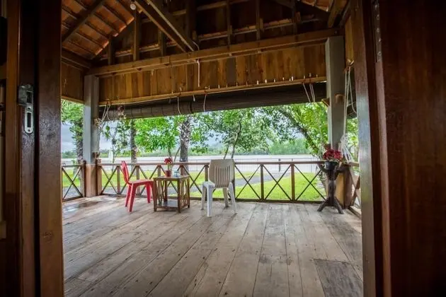 Ev (River Side Khmer)