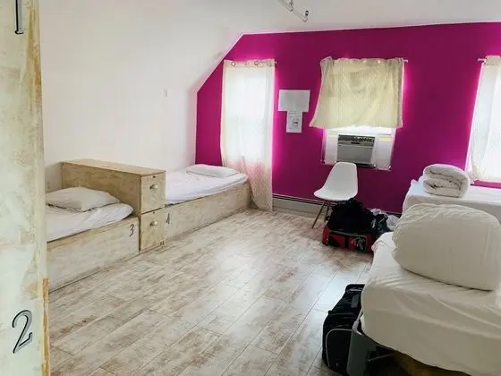 Basic Ortak Ranzalı Oda, Sadece erkekler için