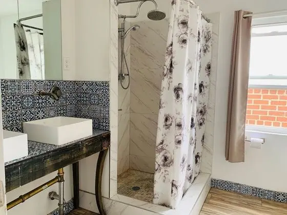 Basic Ortak Ranzalı Oda, Sadece erkekler için