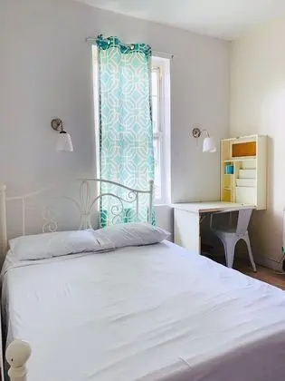 Basic Tek Büyük Yataklı Oda