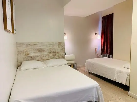 Basic Üç Kişilik Oda