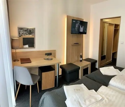 Classic Tek Büyük veya İki Ayrı Yataklı Oda