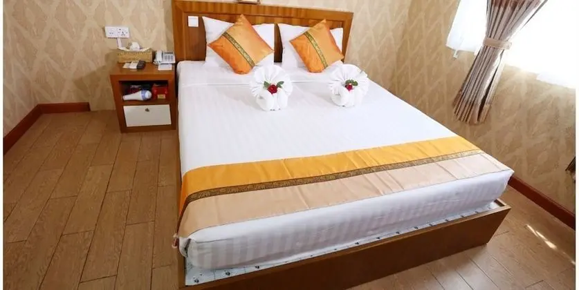Luxury Oda